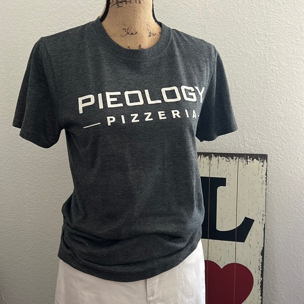 Pieology graphic t-shirt
